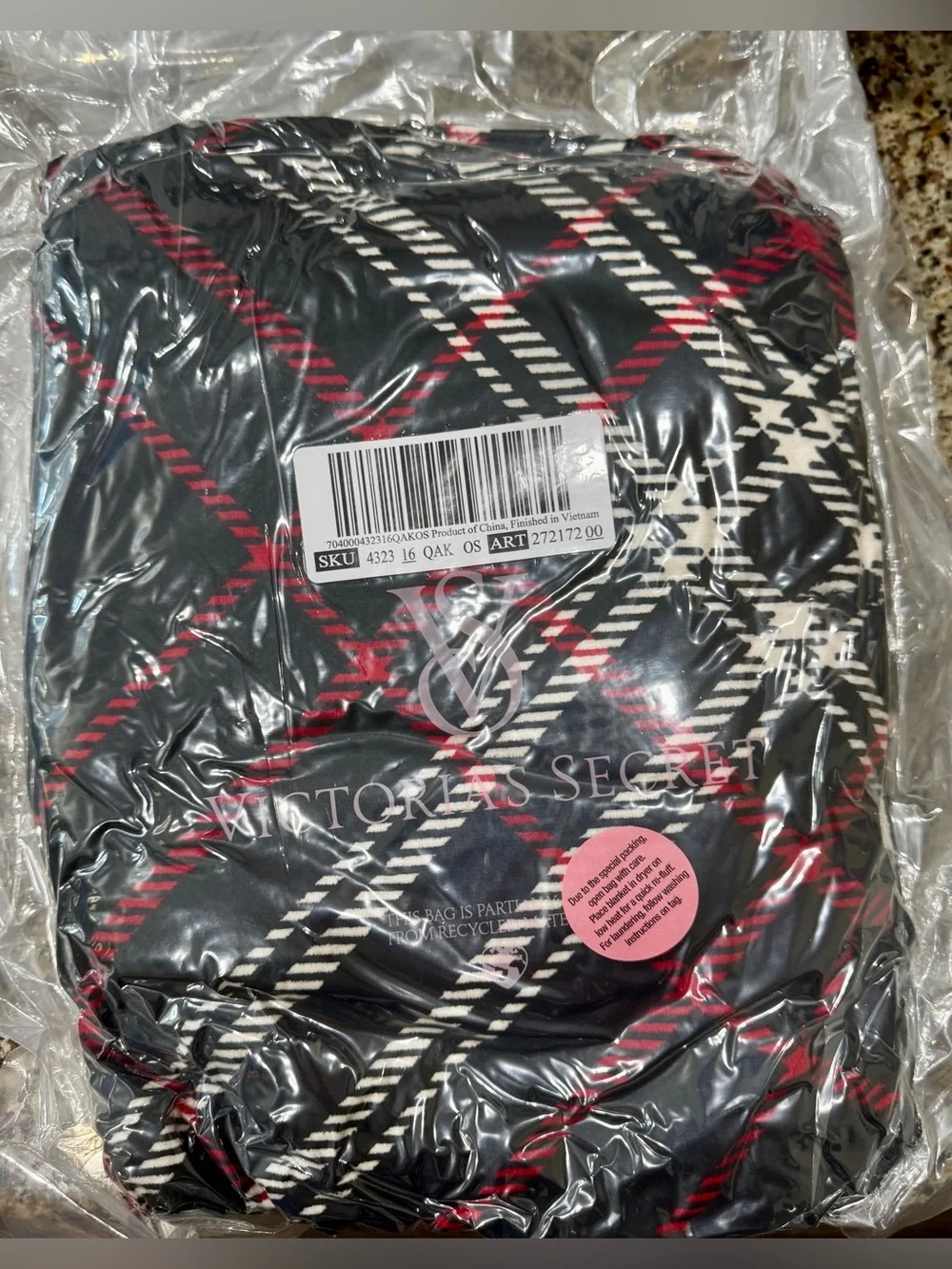 Victoria's Secret Cozy-Fleece Blanket